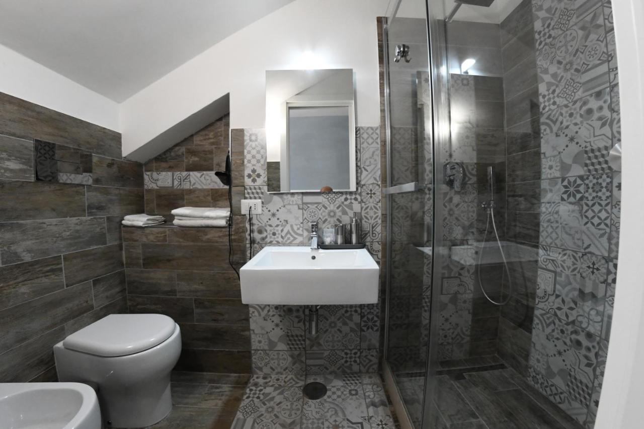 Bed & Breakfast Monti Lungomare 2*