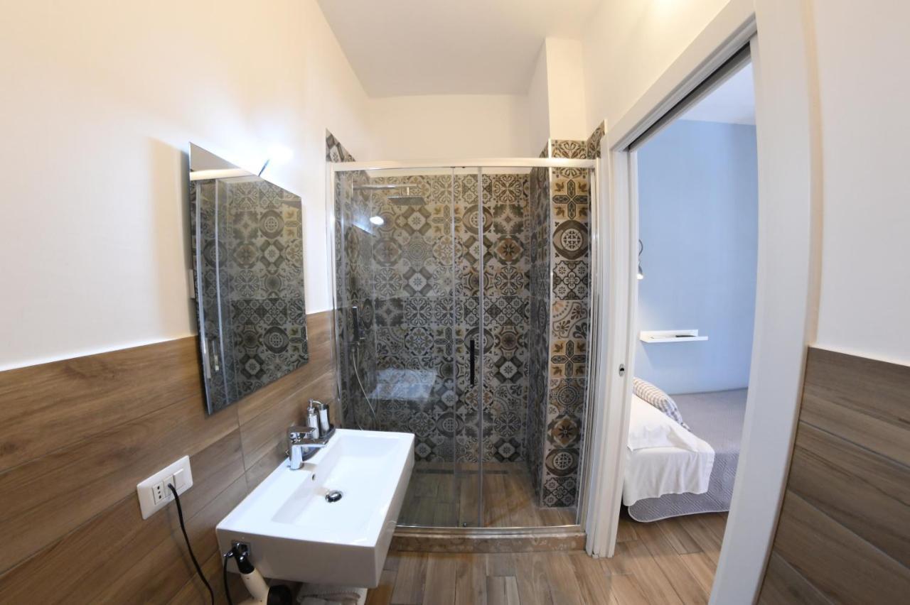 Monti Lungomare Bed & Breakfast