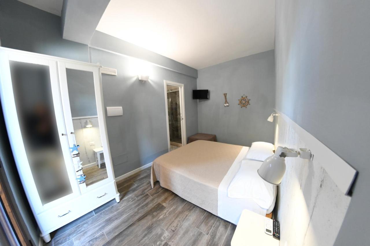 Frühstückspension Monti Lungomare 2*