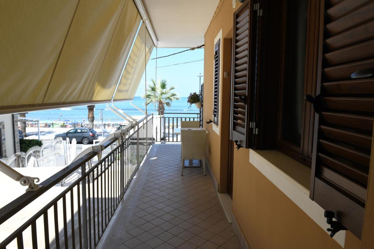 Monti Lungomare 2*